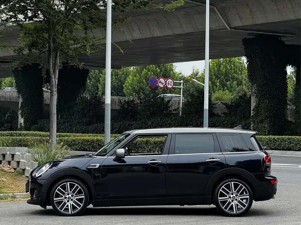 MINI Clubman — фото 10