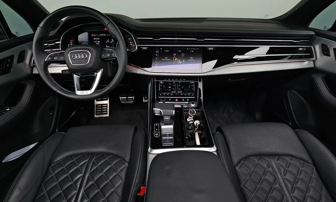 Audi Q7 — фото 8