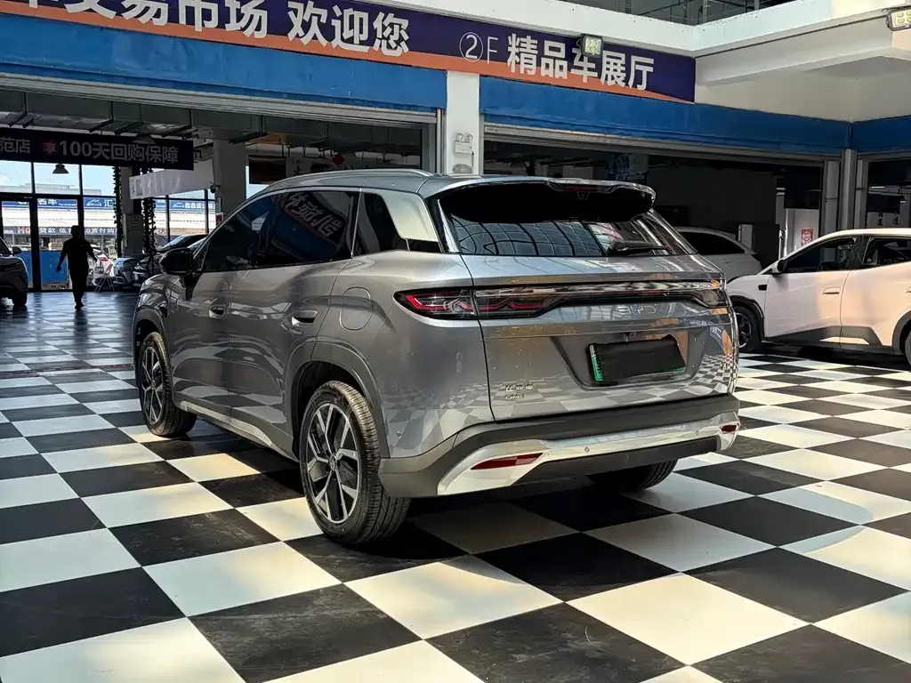 BYD L DM-i — фото 2