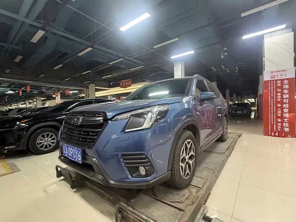 Subaru Forester — фото 4