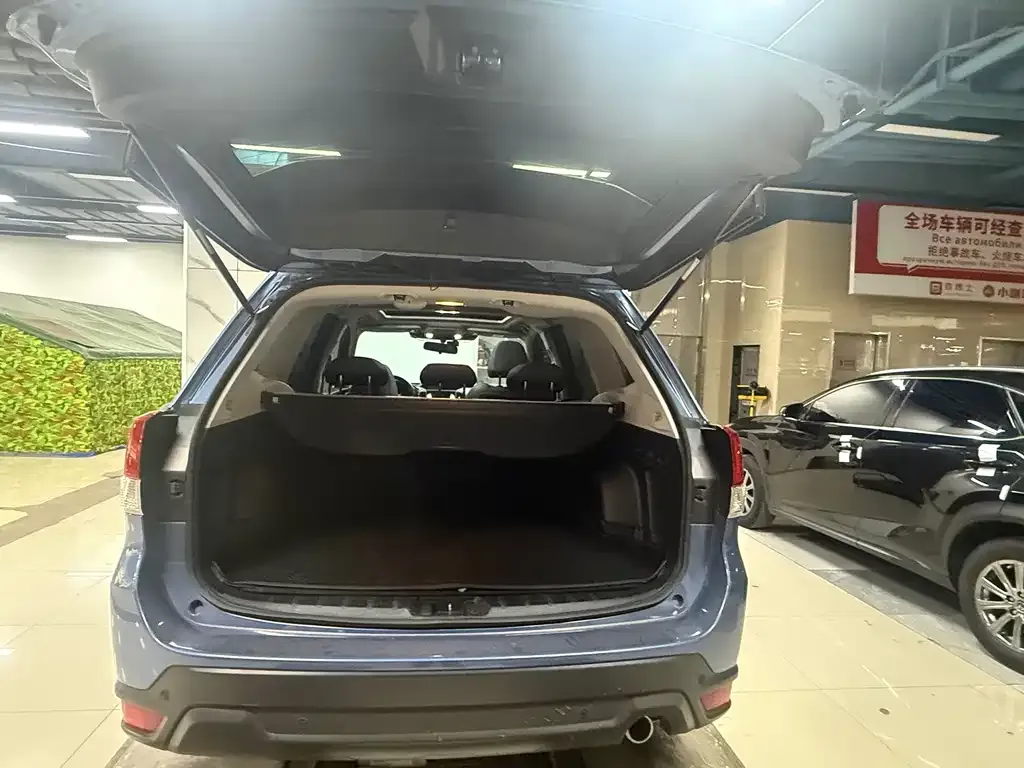Subaru Forester — фото 8
