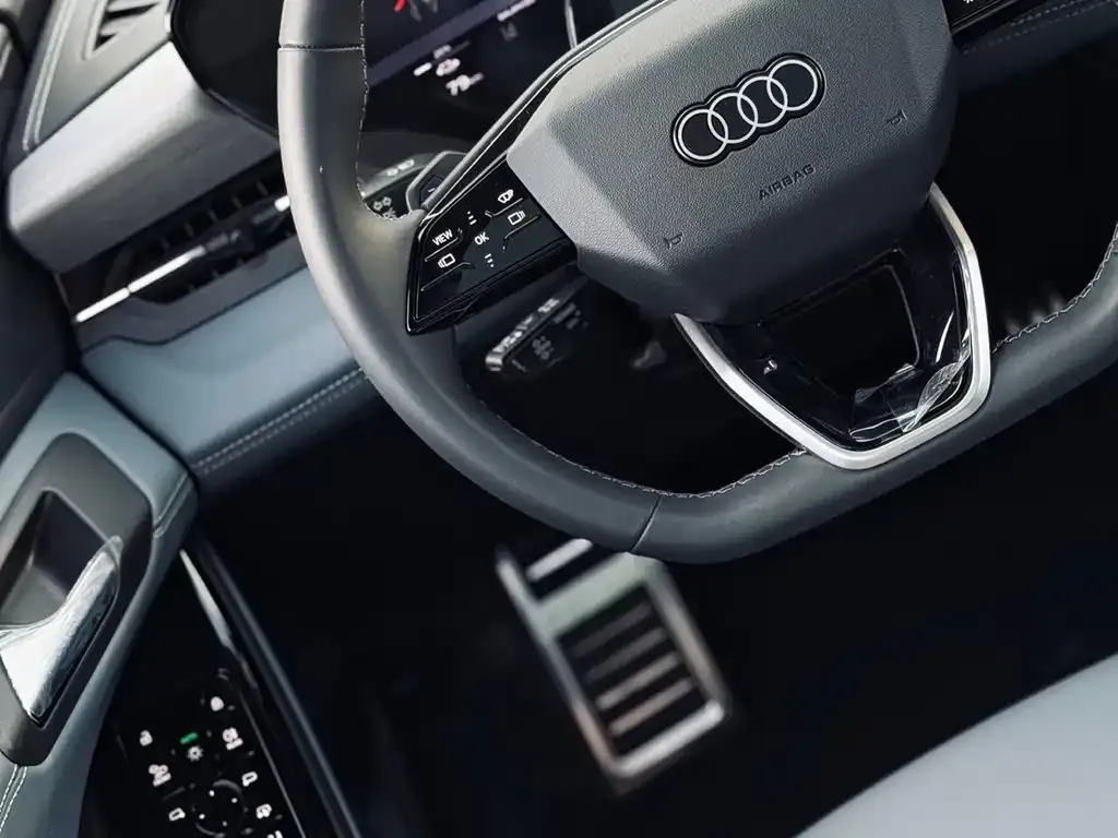 Audi Q6L Sportback e-tron — фото 5