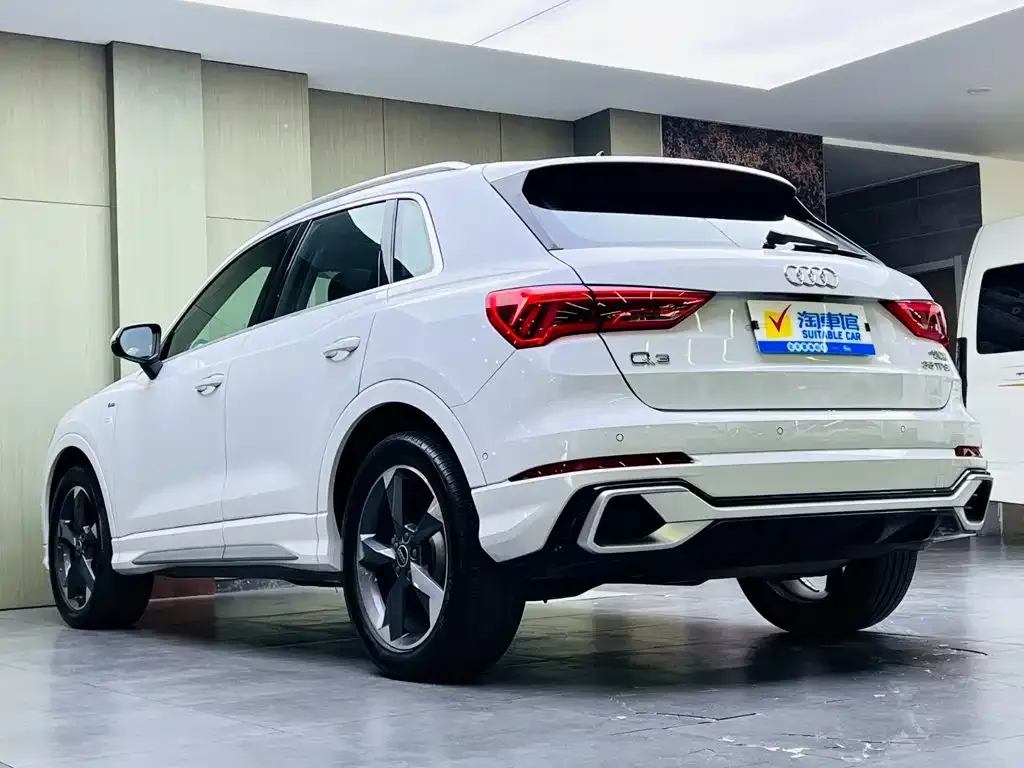 Audi Q3 — фото 6