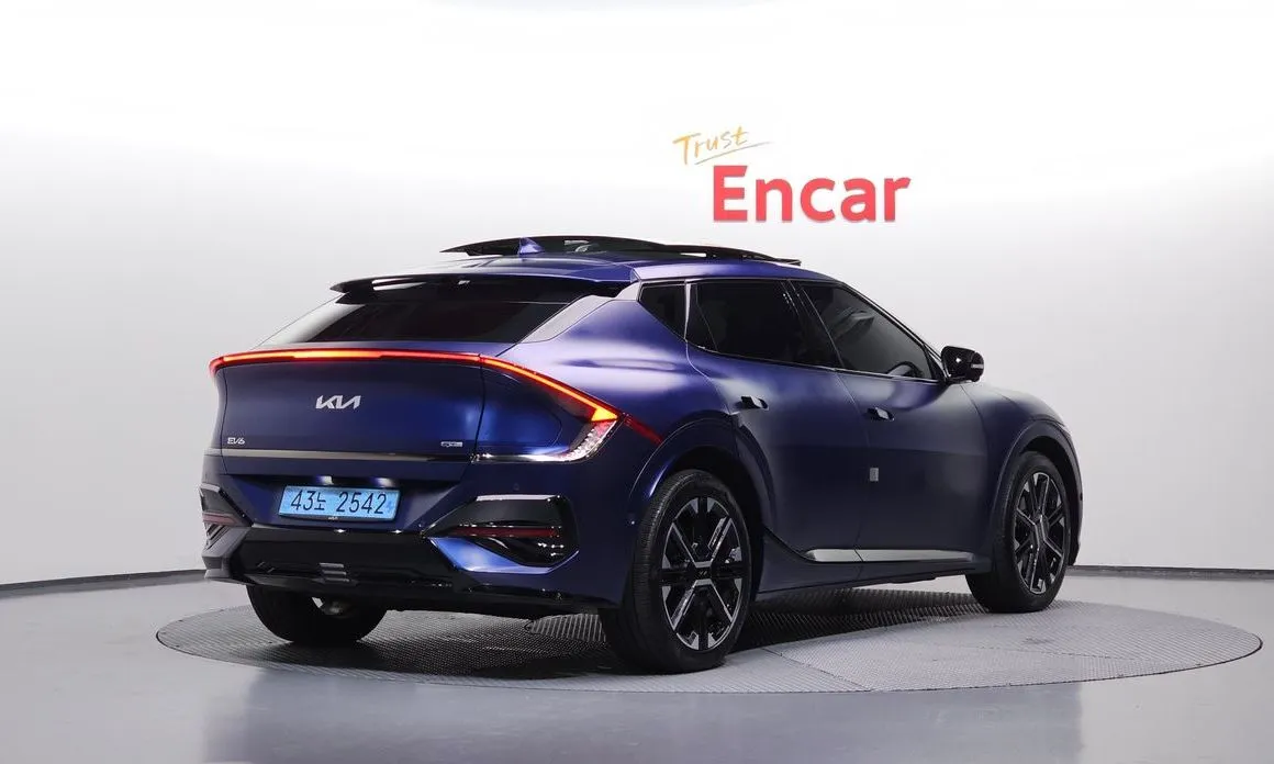 Kia EV6 — фото 8