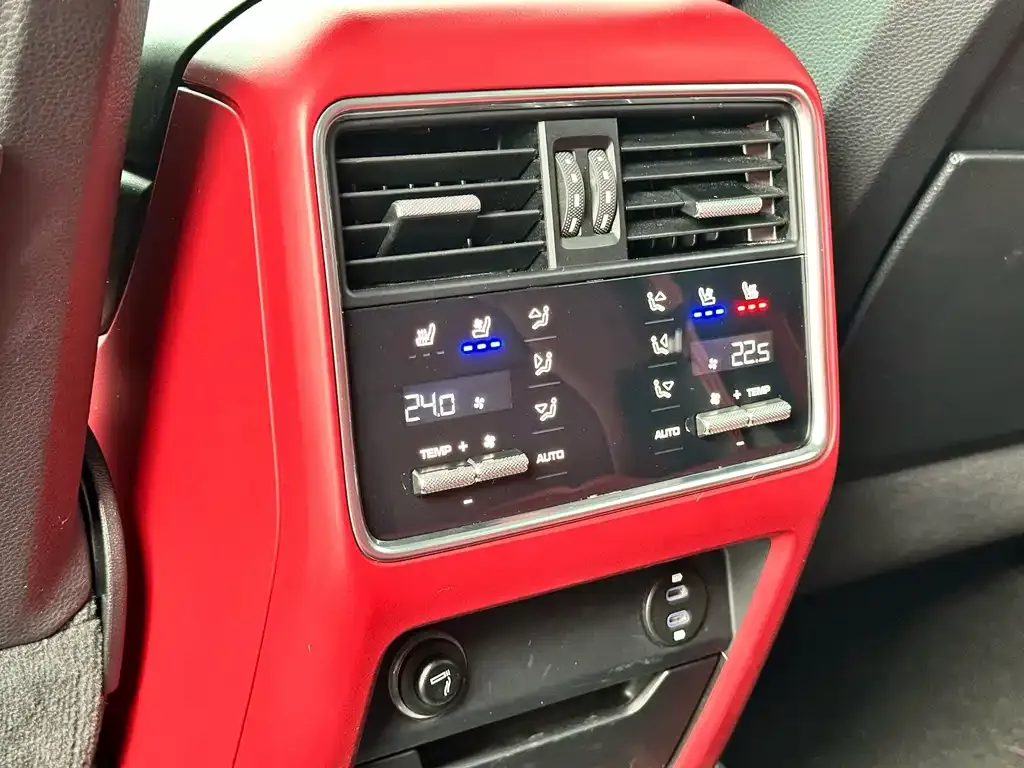 Porsche Cayenne Hybrid — фото 9
