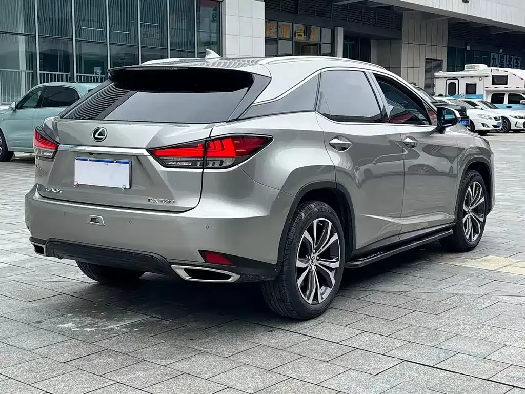 Lexus RX — фото 5