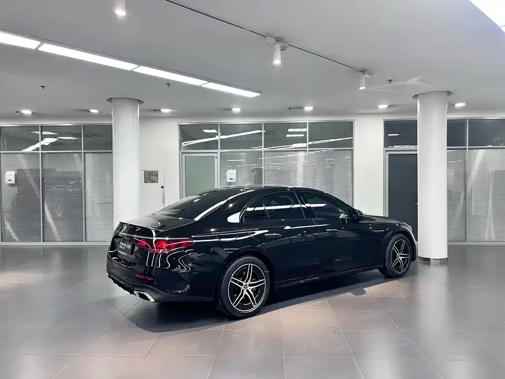 Mercedes-Benz E-Class (Import) — фото 10