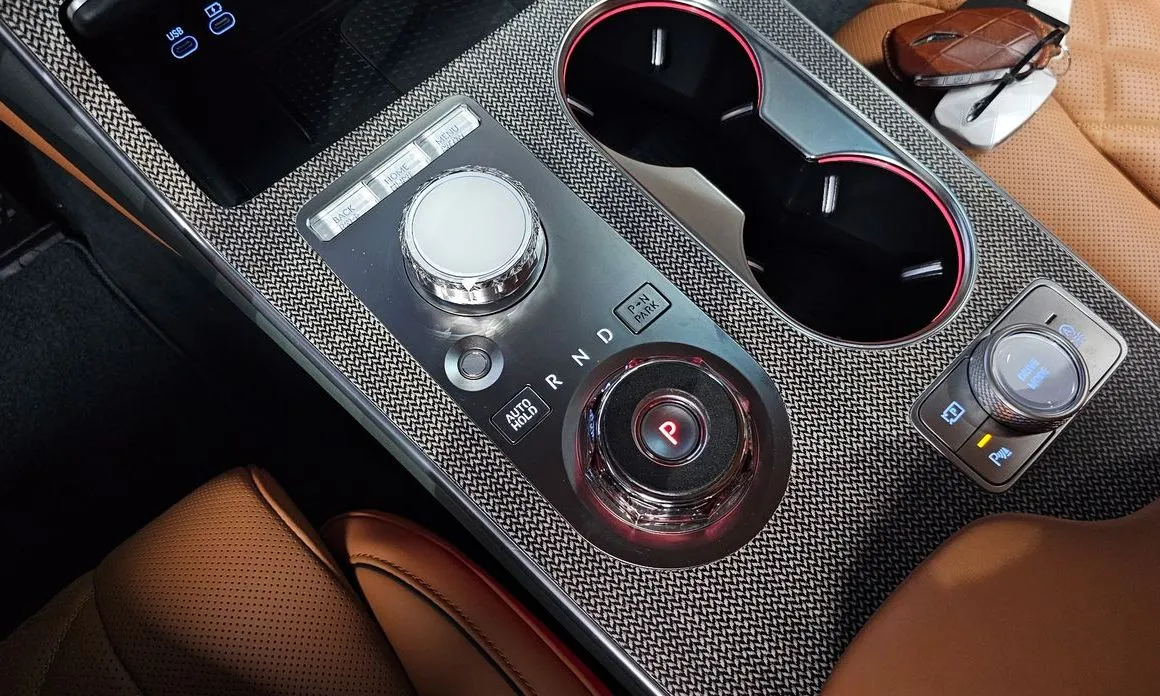 Genesis GV80 — фото 10