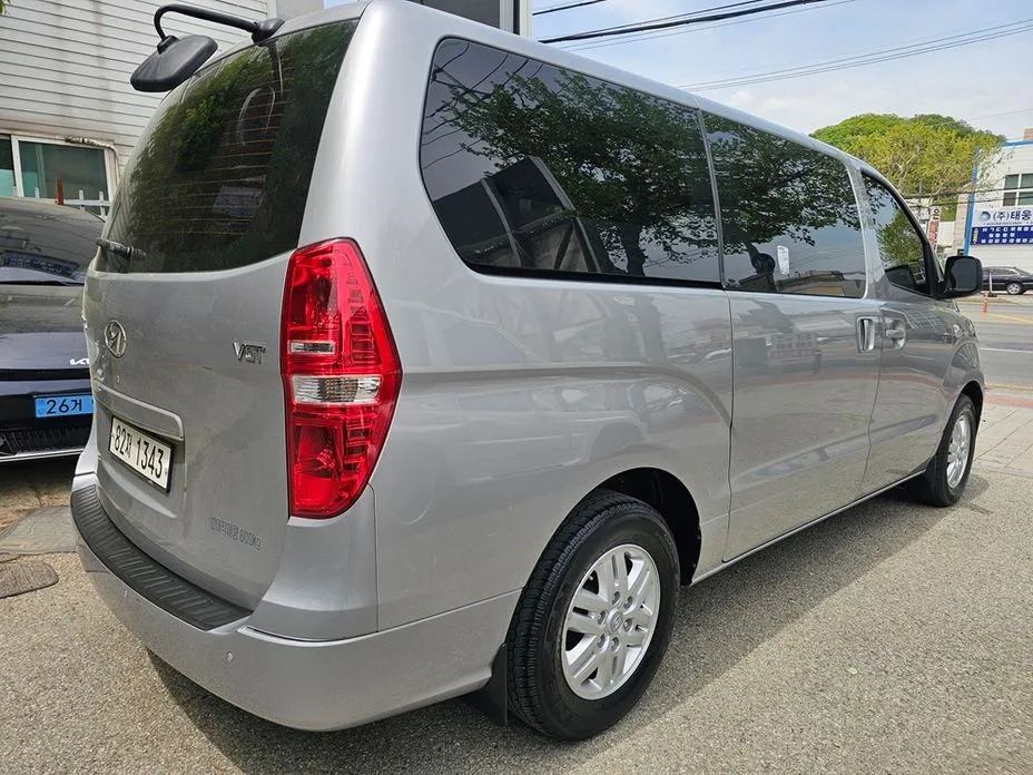 Hyundai Starex — фото 5