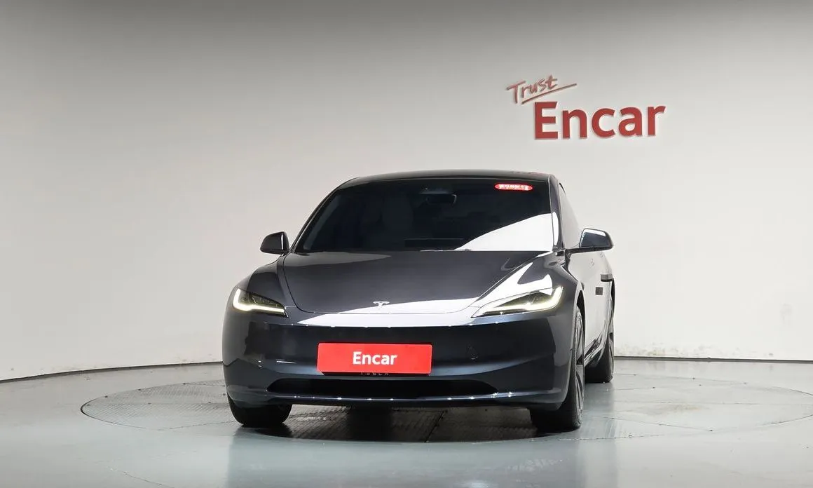 Tesla Model 3 — фото 4