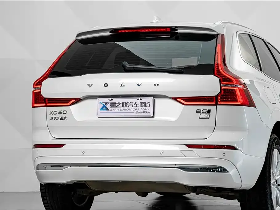 Volvo XC60 — фото 2