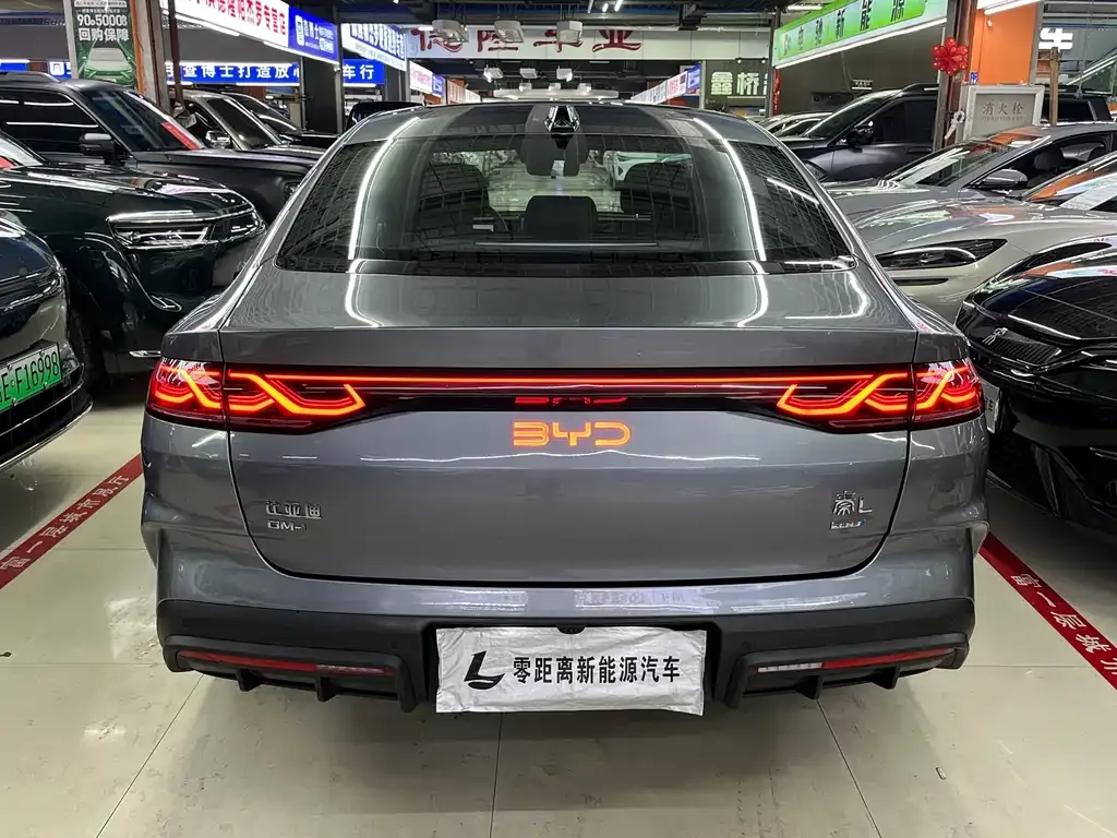 BYD Qin L — фото 6