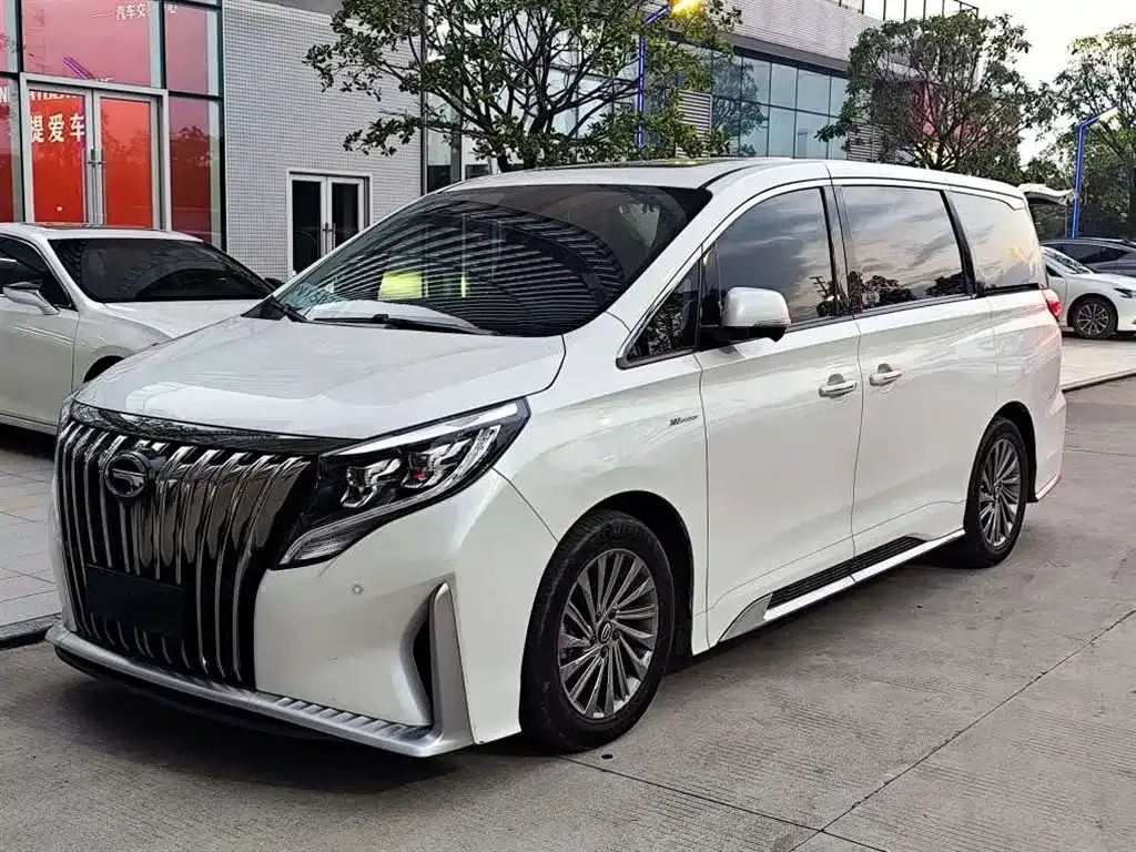 GAC Motor Trumpchi M8 — фото 1