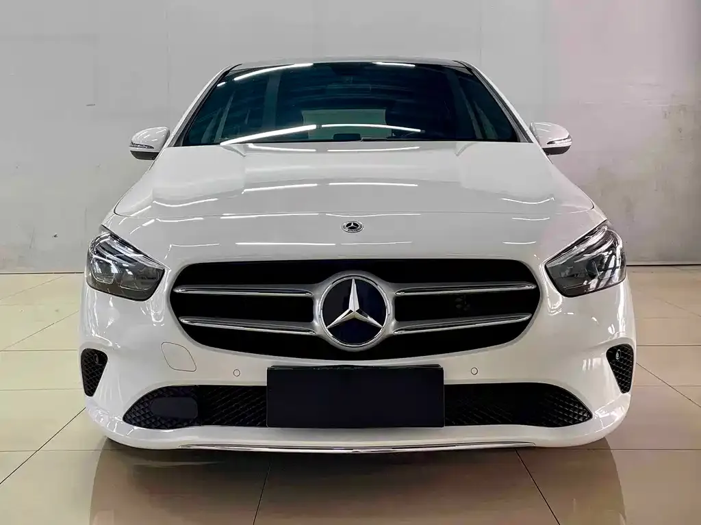 Mercedes-Benz B-Class — фото 1
