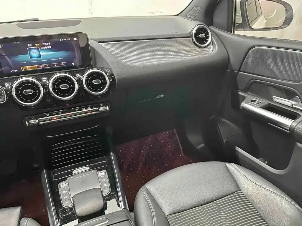 Mercedes-Benz B-Class — фото 10