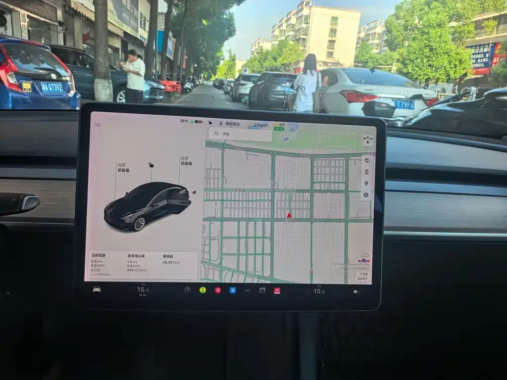 Tesla Model 3 — фото 3