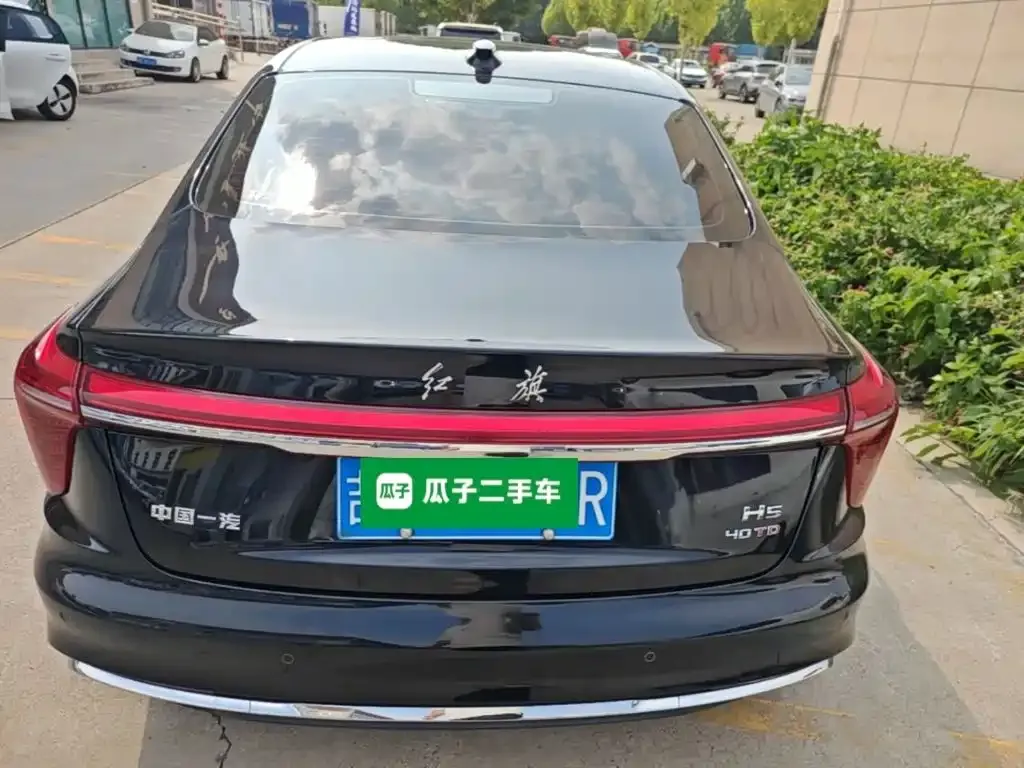 Hongqi H5 — фото 3