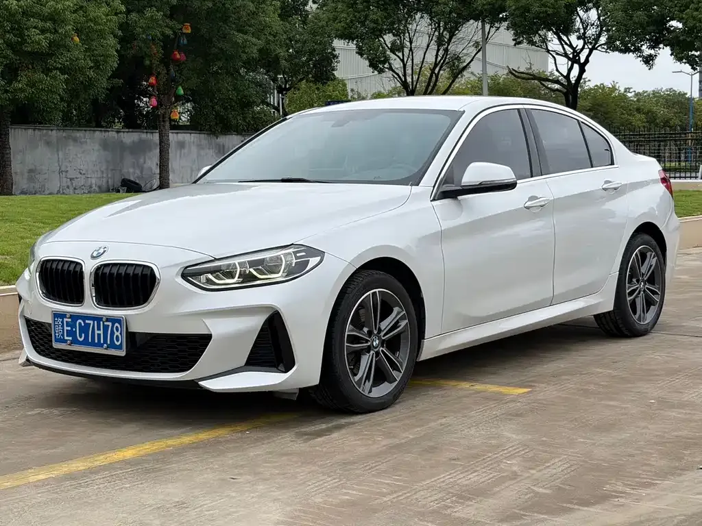 BMW 1 Series — фото 1