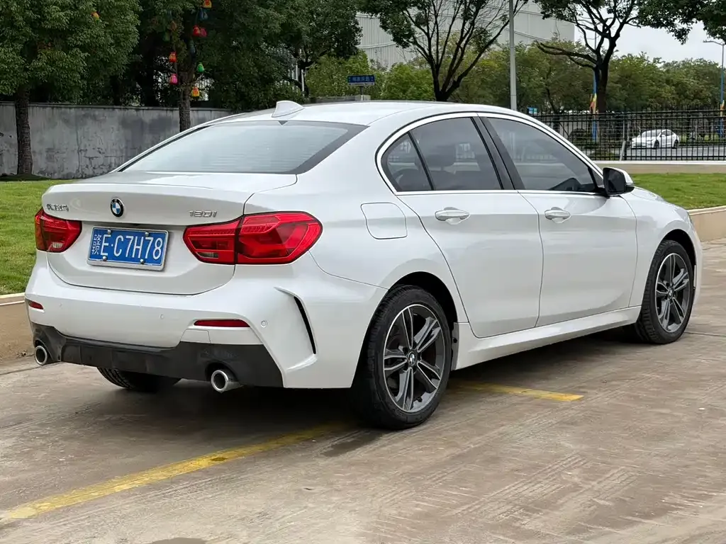 BMW 1 Series — фото 10