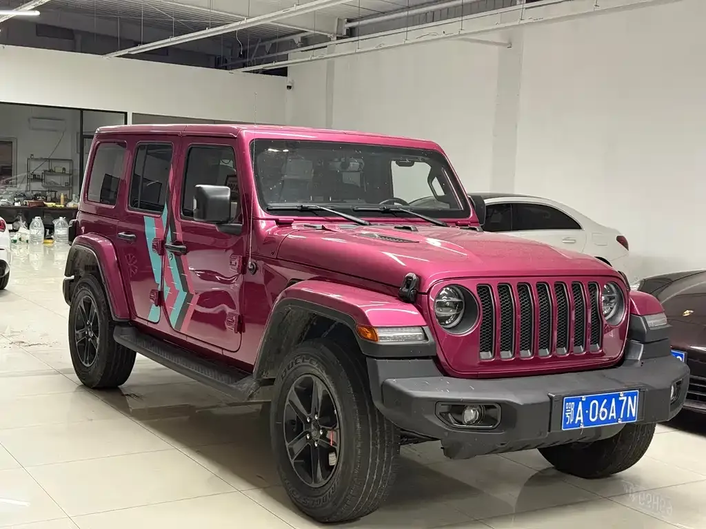 Jeep Wrangler — фото 1