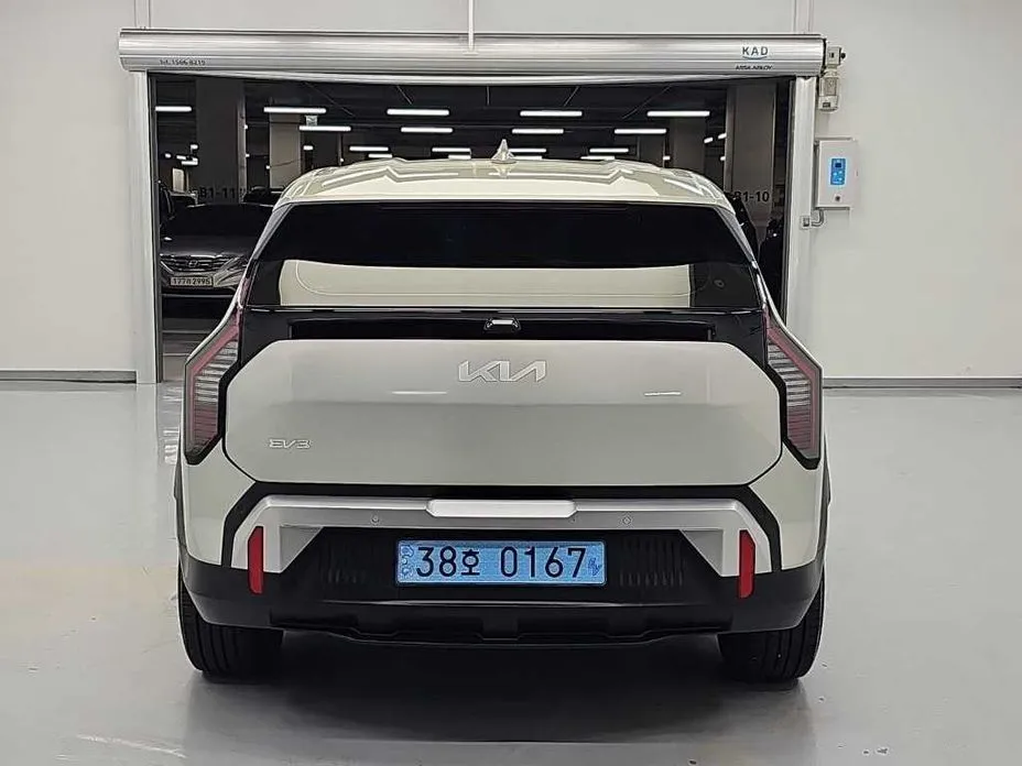 Kia EV3 — фото 3