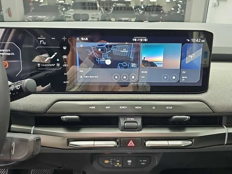 Kia EV3 — фото 8