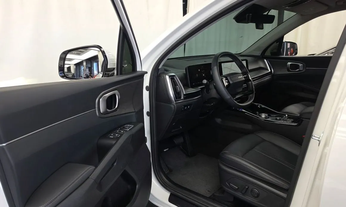 Kia Sorento — фото 8
