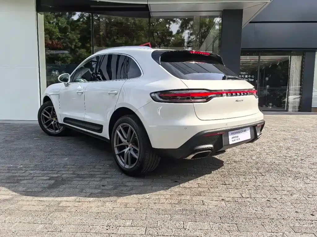 Porsche Macan — фото 8
