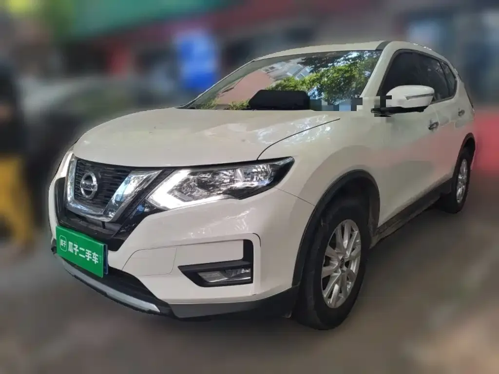 Nissan X-Trail — фото 1