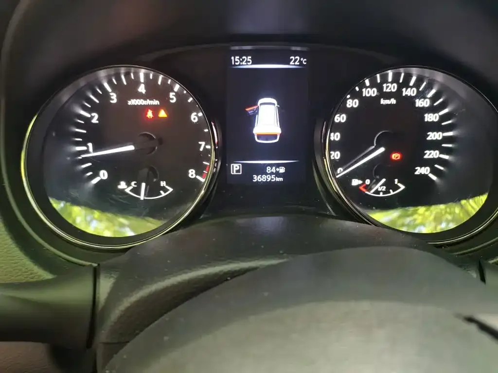 Nissan X-Trail — фото 10