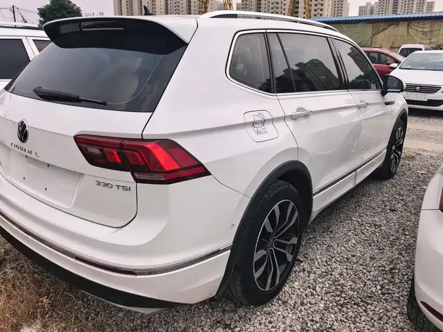 Volkswagen Tiguan L — фото 7