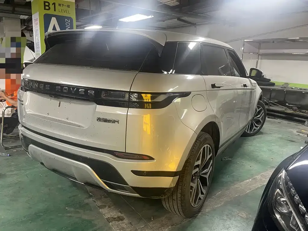 Land Rover Evoque — фото 9
