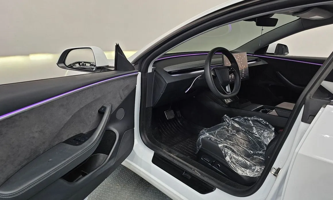 Tesla Model 3 — фото 9