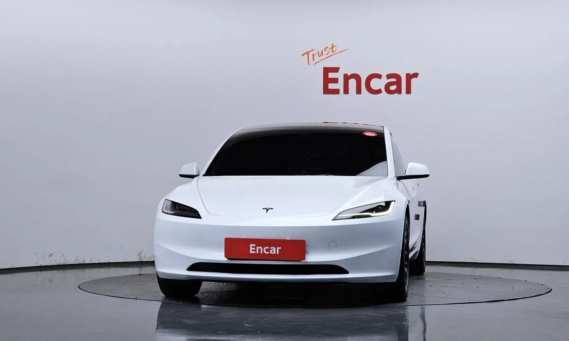 Tesla Model 3 — фото 2