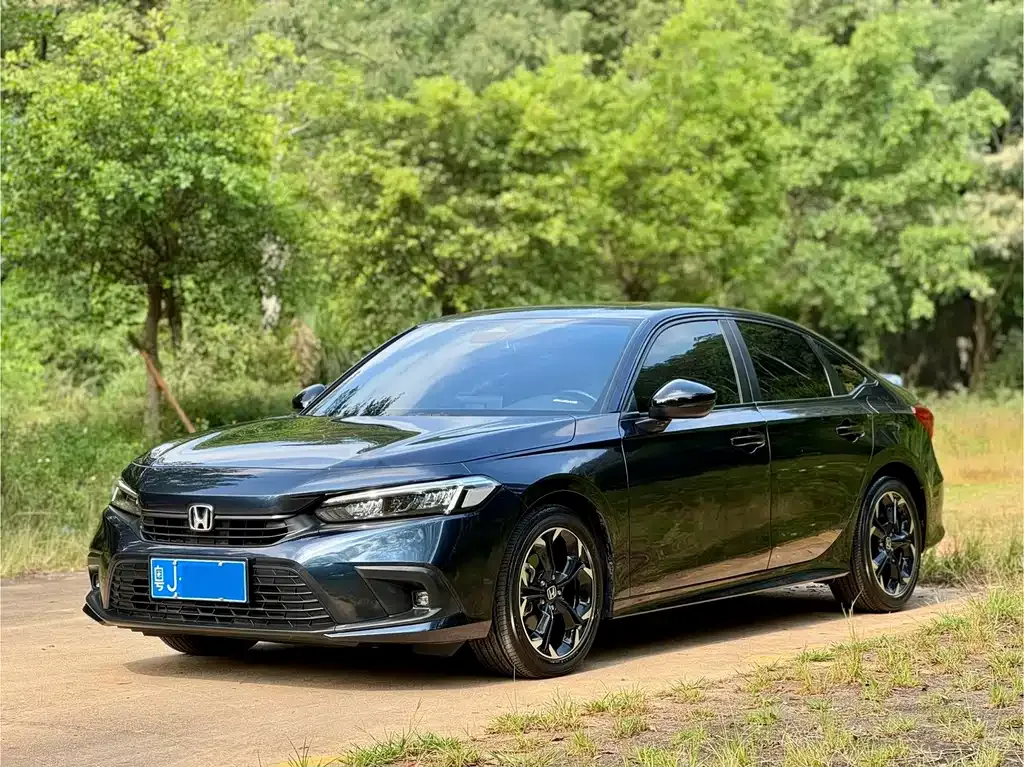 Honda Civic — фото 1