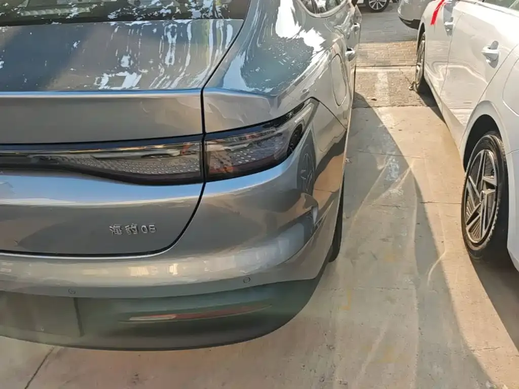 BYD Seal 05 DM-i — фото 3