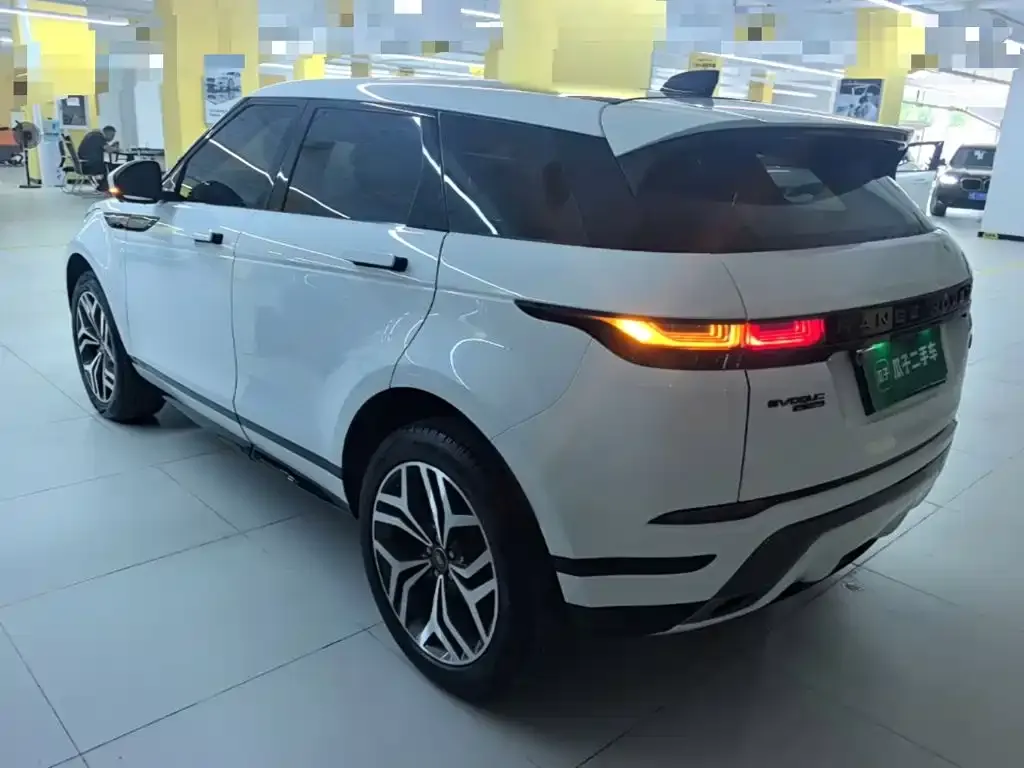 Land Rover Evoque — фото 6