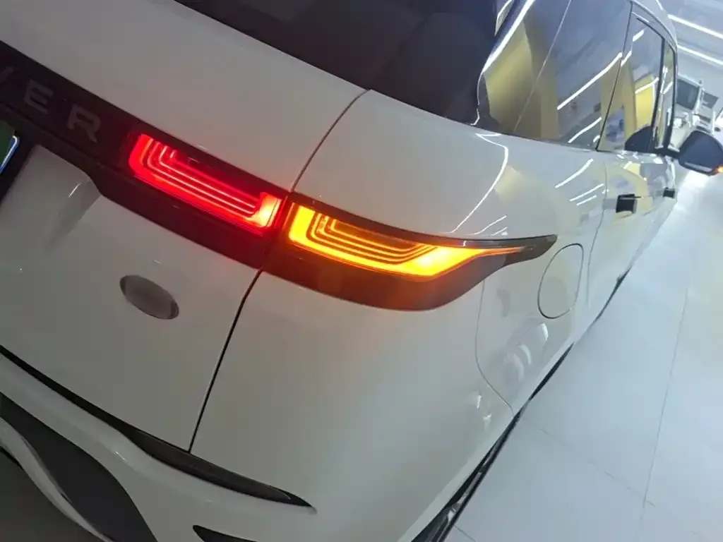 Land Rover Evoque — фото 10