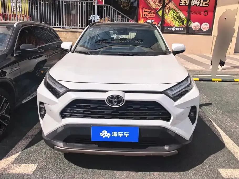 Toyota RAV4 — фото 6