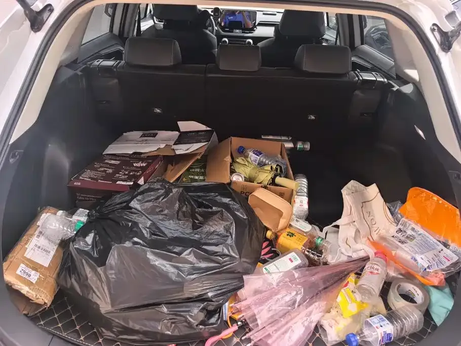 Toyota RAV4 — фото 10