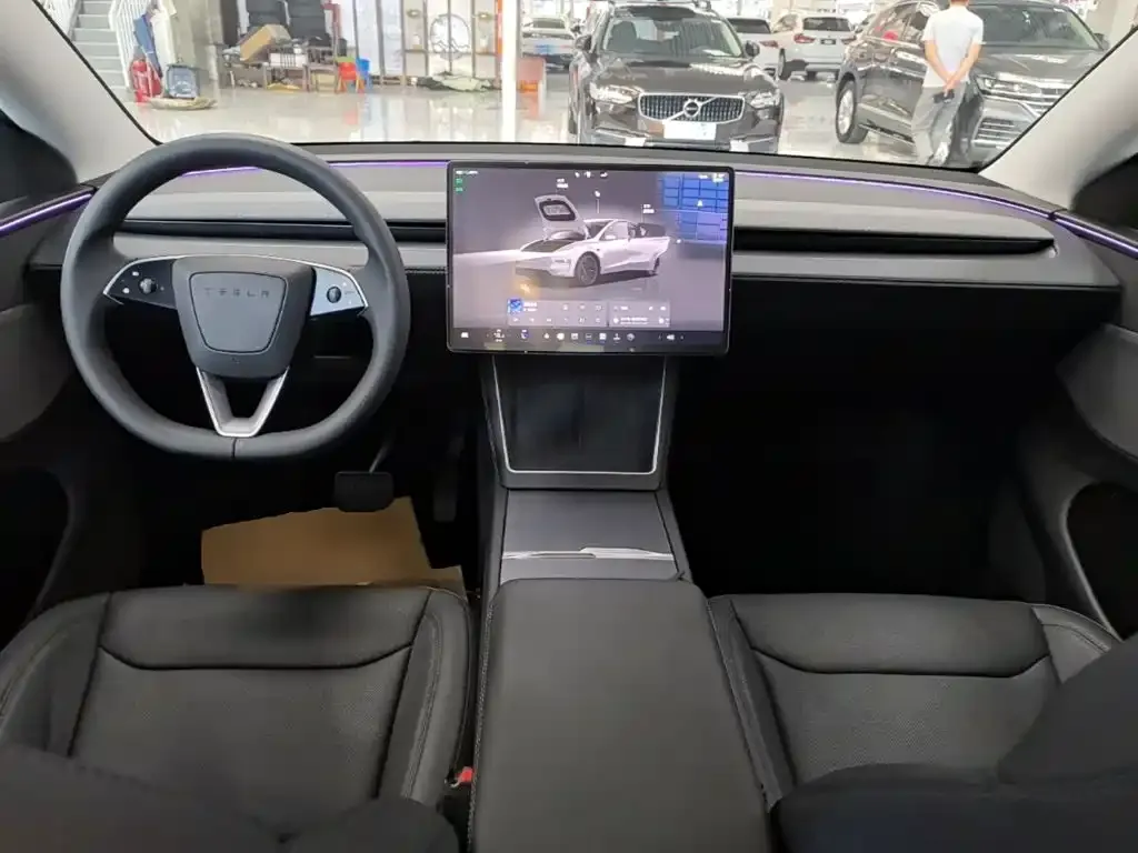 Tesla Model Y — фото 4