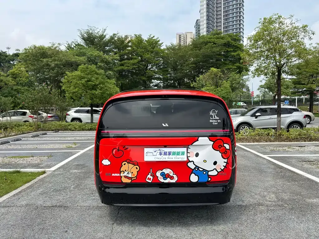 Li Auto MEGA — фото 9