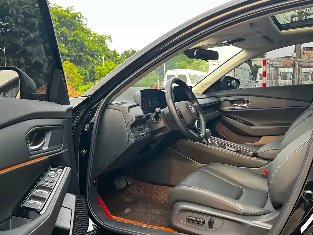 Honda Accord — фото 3