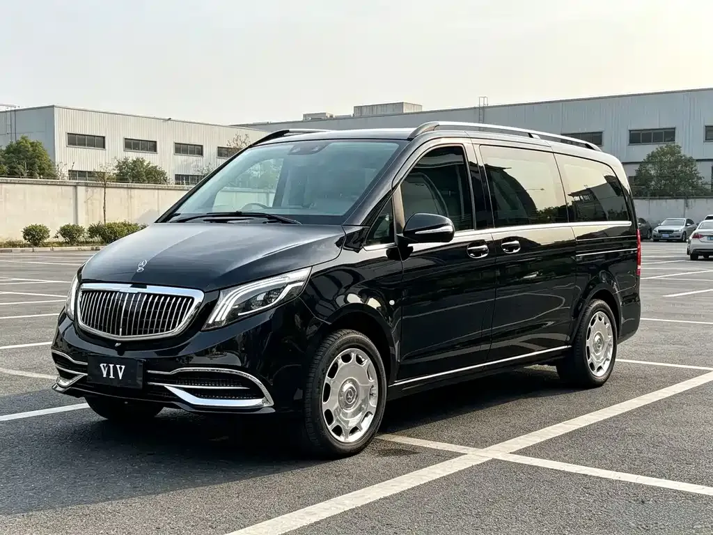 Mercedes-Benz V-Class — фото 1