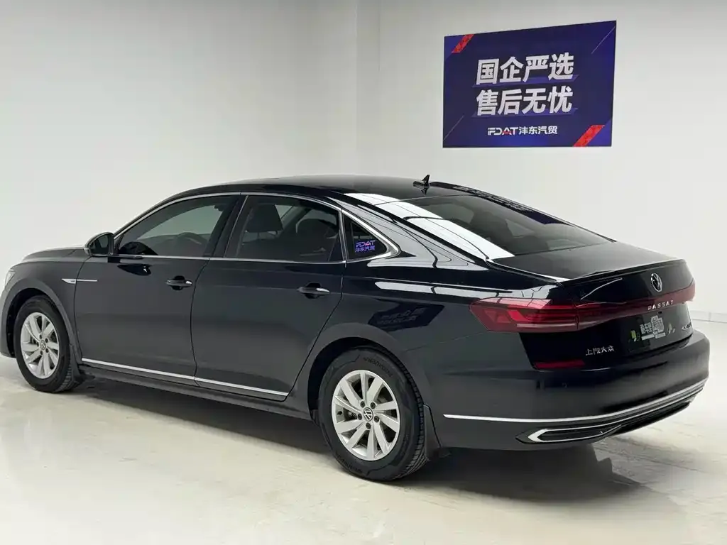 Volkswagen Passat PHEV — фото 6