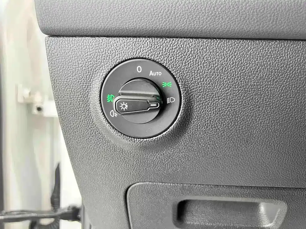 Volkswagen Tharu — фото 6