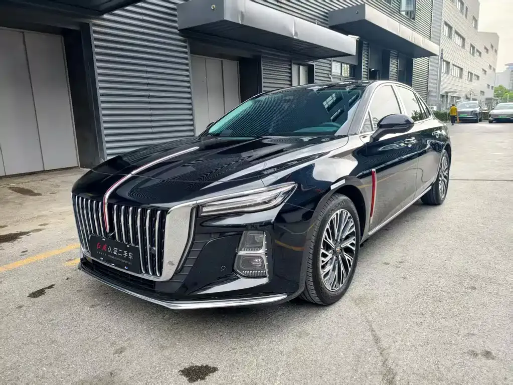 Hongqi H5 — фото 1