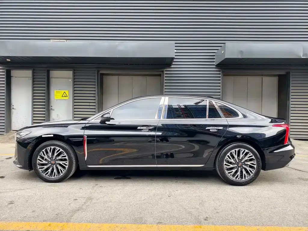 Hongqi H5 — фото 10