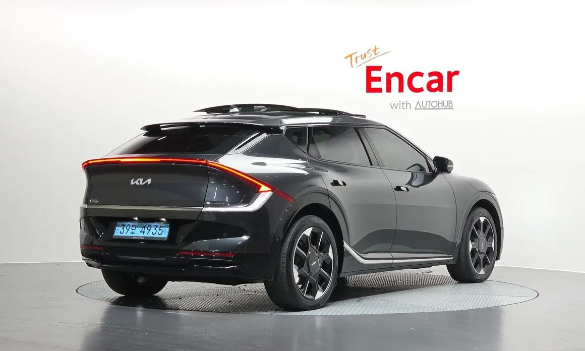 Kia EV6 — фото 8