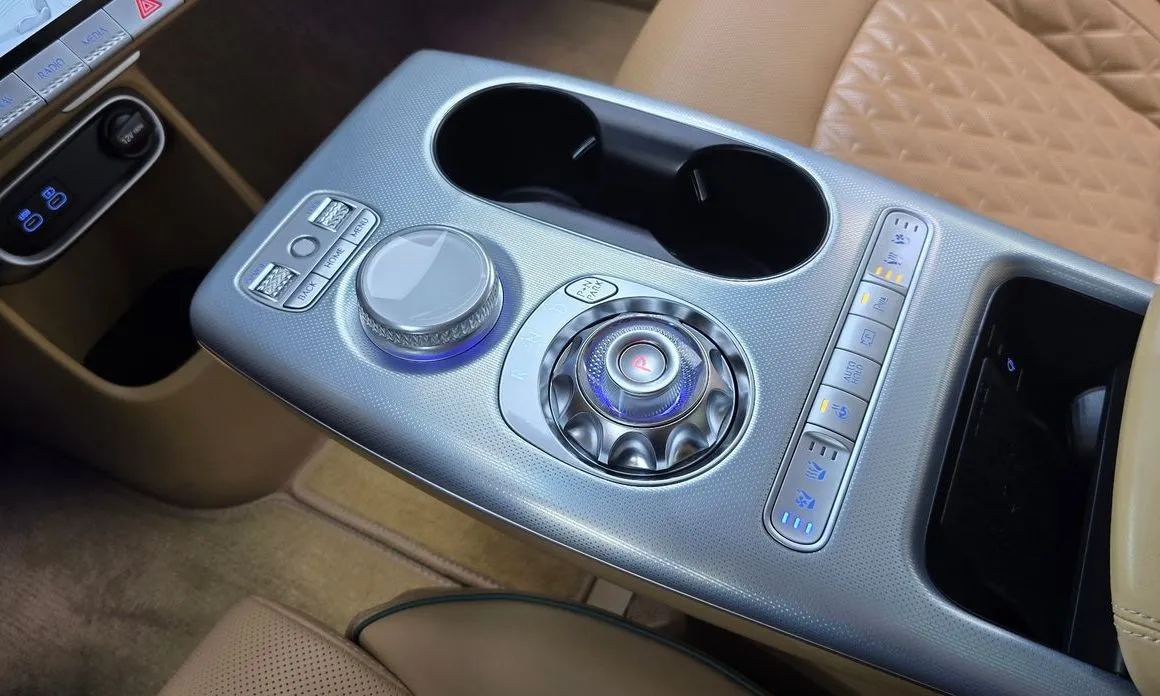 Genesis GV60 — фото 10
